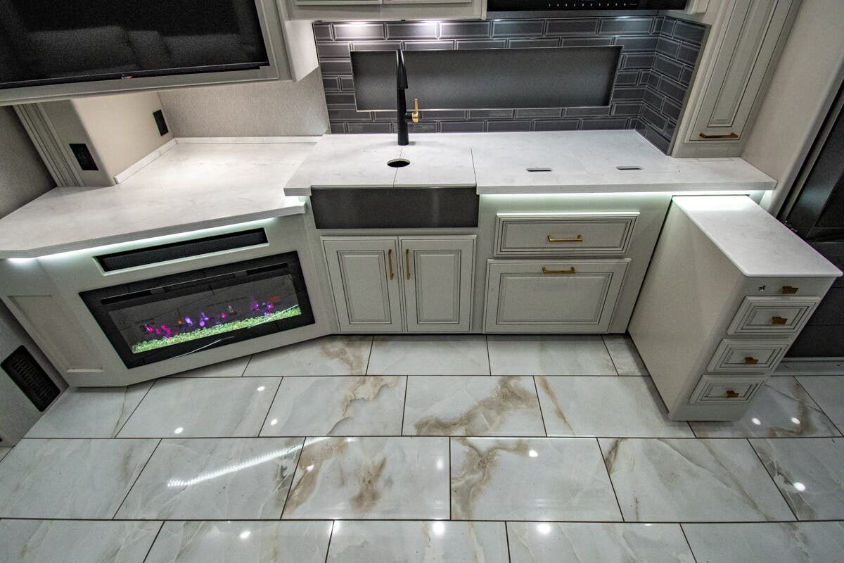 Bus-Stuff.com Class A Rv For Sale