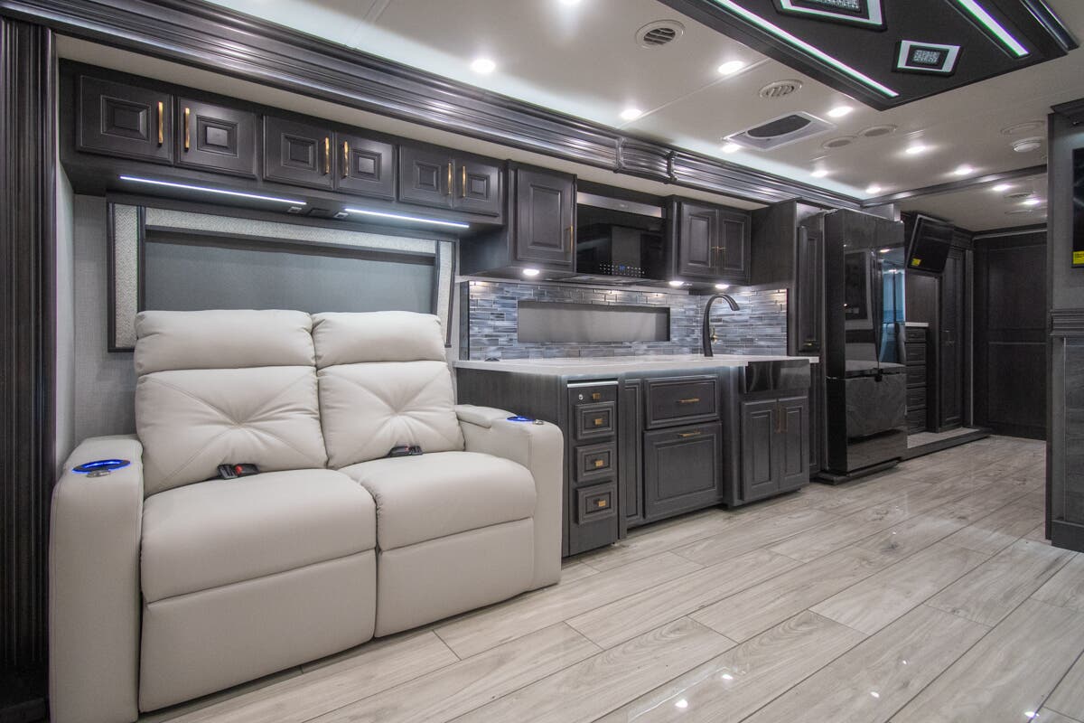 Bus-Stuff.com Class A Rv For Sale
