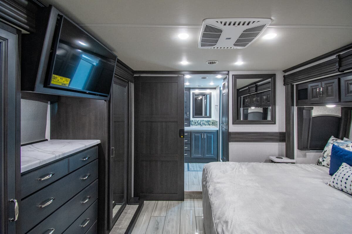 Bus-Stuff.com Class A Rv For Sale