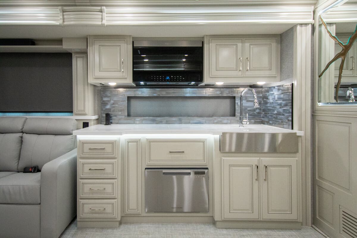 Bus-Stuff.com Class A Rv For Sale