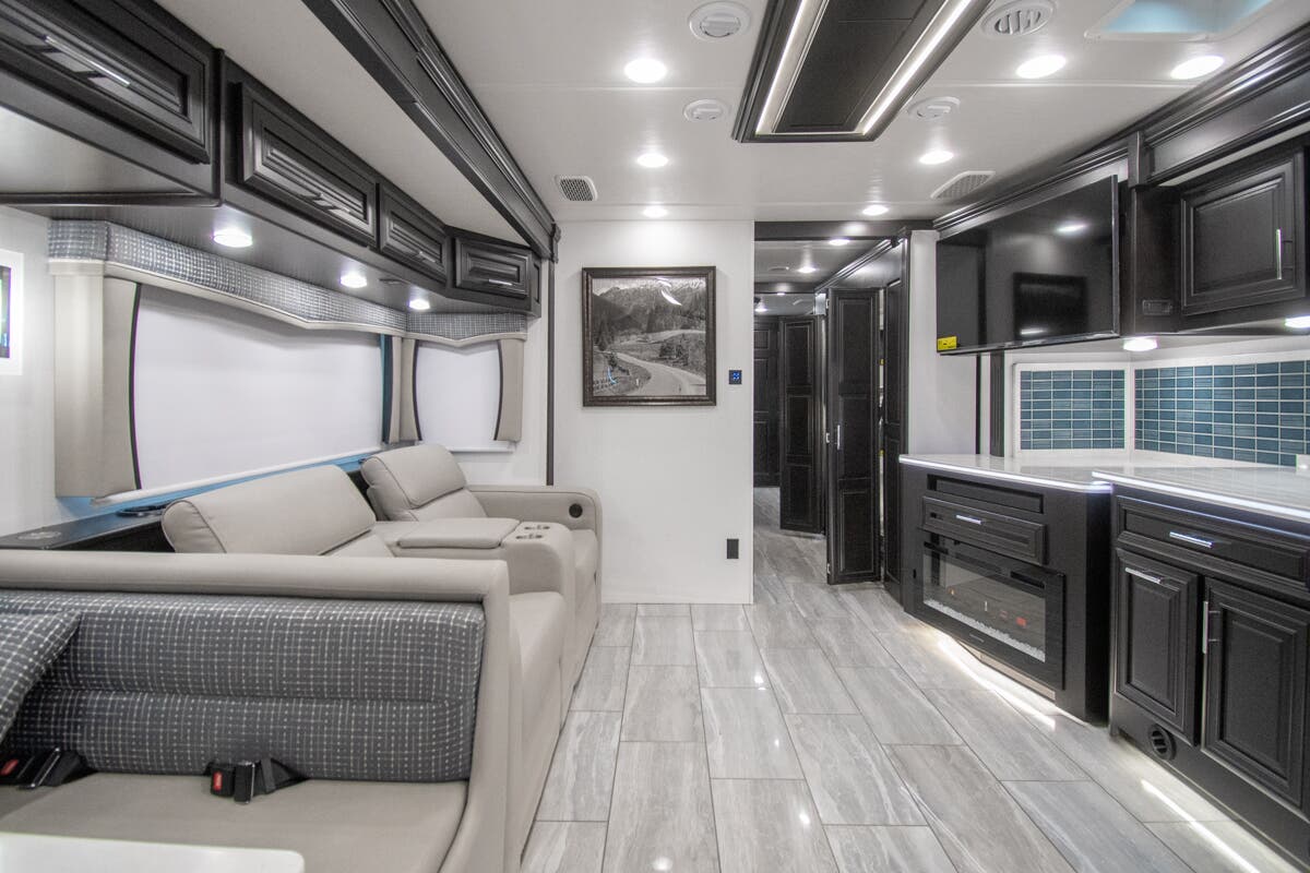 Bus-Stuff.com Class A Rv For Sale