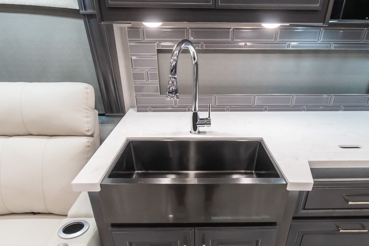 Bus-Stuff.com Class A Rv For Sale
