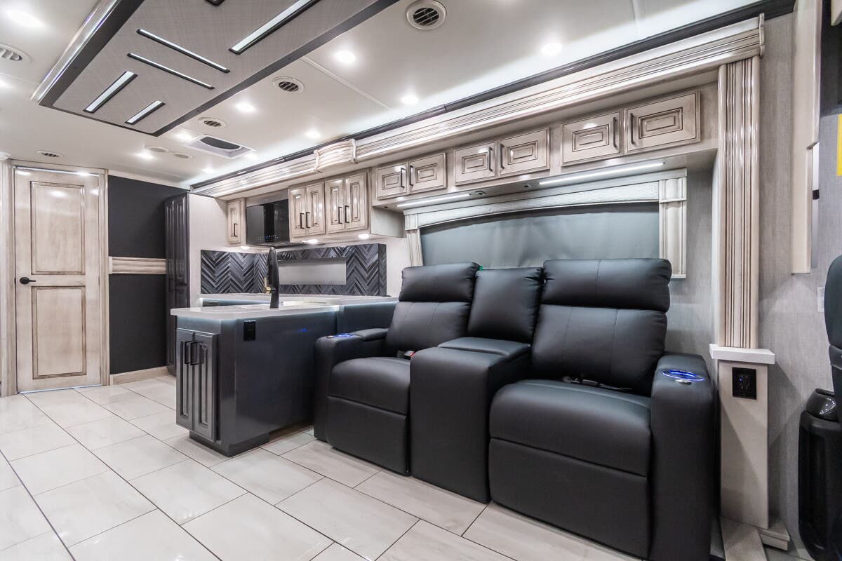 Bus-Stuff.com Class A Rv For Sale