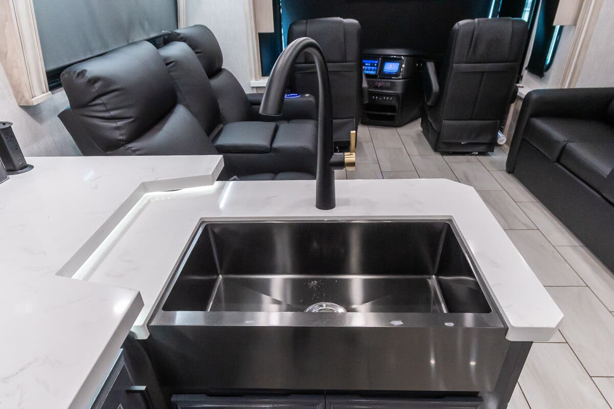 Bus-Stuff.com Class A Rv For Sale