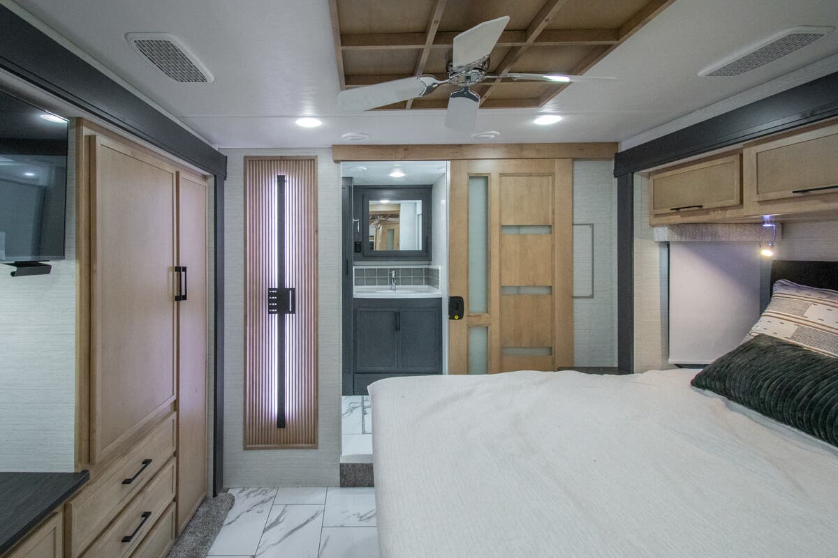 Bus-Stuff.com Class A Rv For Sale