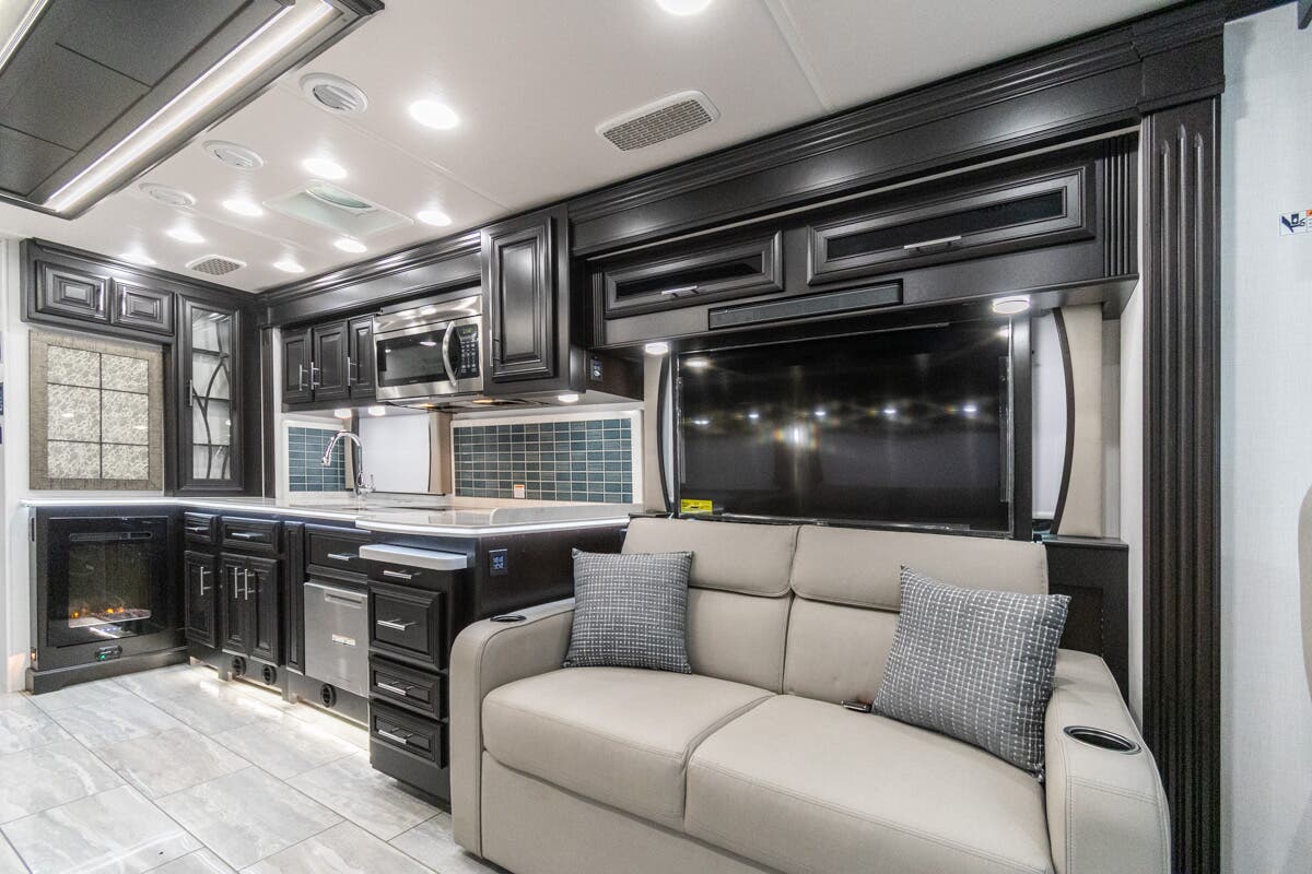 Bus-Stuff.com Class A Rv For Sale