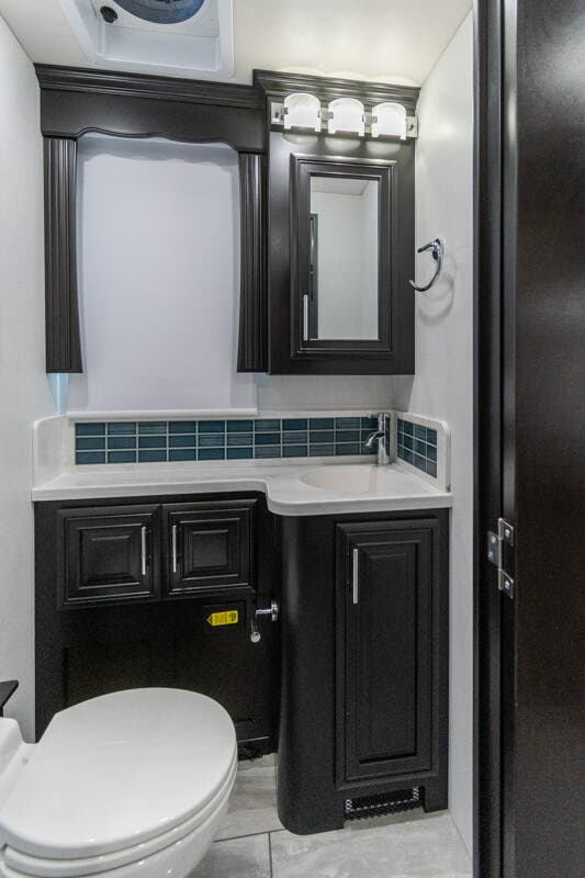 Bus-Stuff.com Class A Rv For Sale
