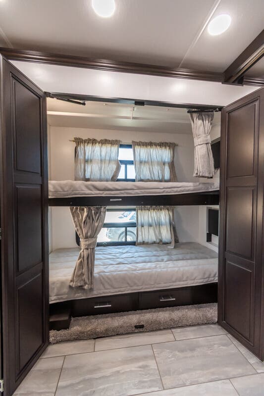 Bus-Stuff.com Class A Rv For Sale