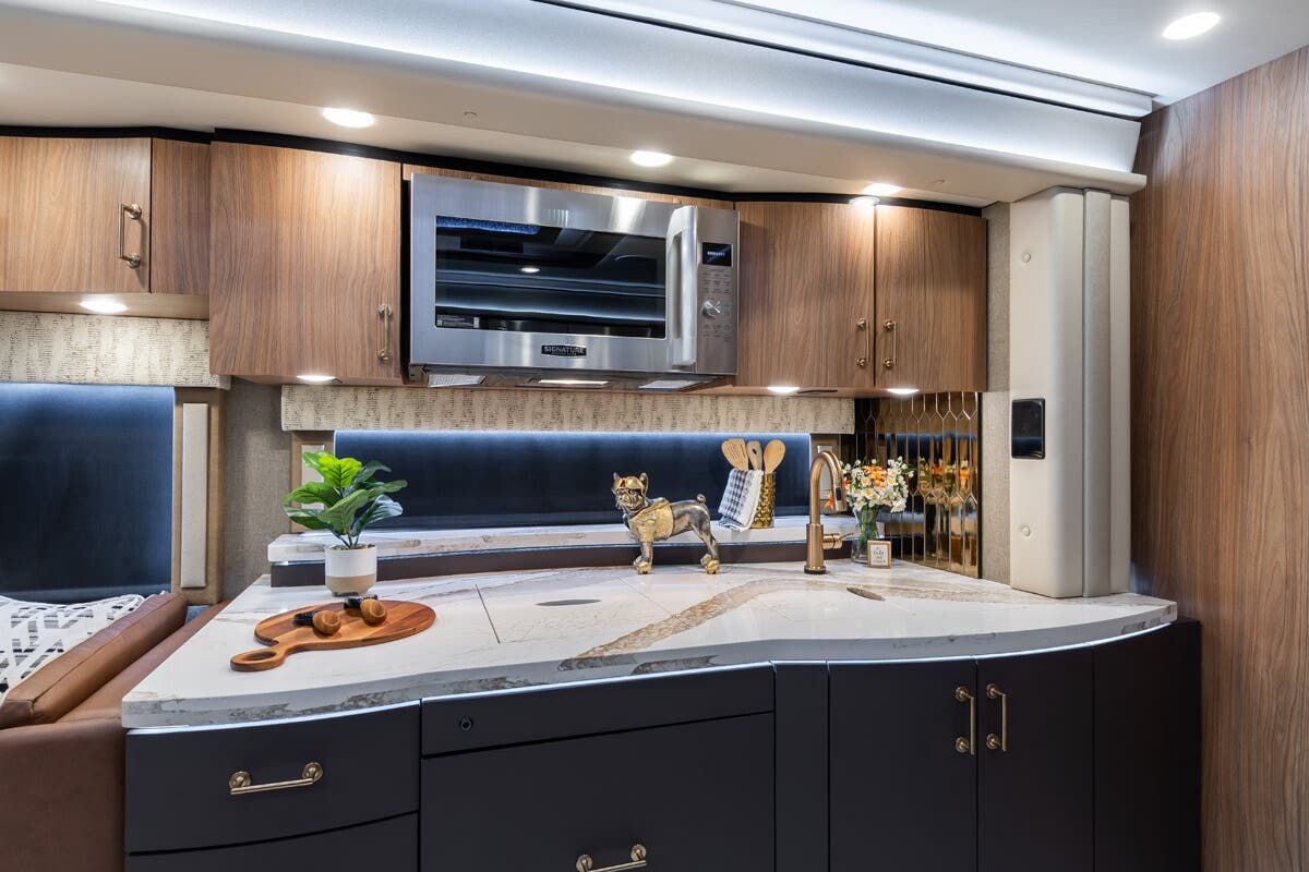 Bus-Stuff.com Class A Rv For Sale