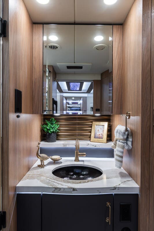 Bus-Stuff.com Class A Rv For Sale