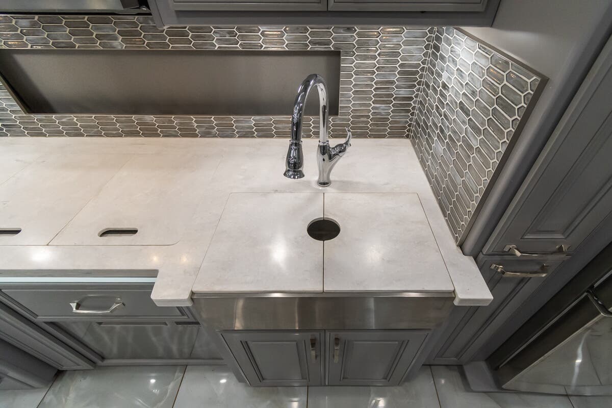 Bus-Stuff.com Class A Rv For Sale