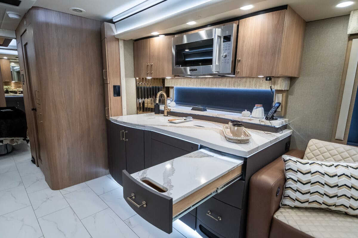 Bus-Stuff.com Class A Rv For Sale