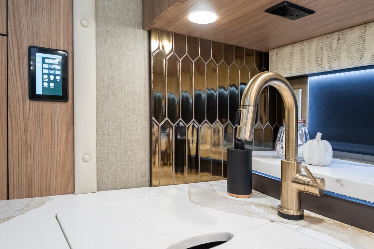 Bus-Stuff.com Class A Rv For Sale