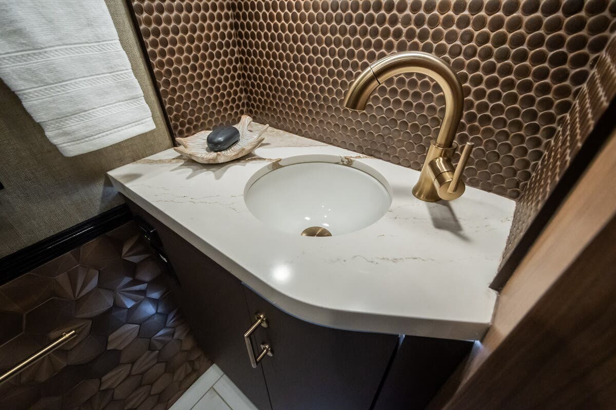 Bus-Stuff.com Class A Rv For Sale