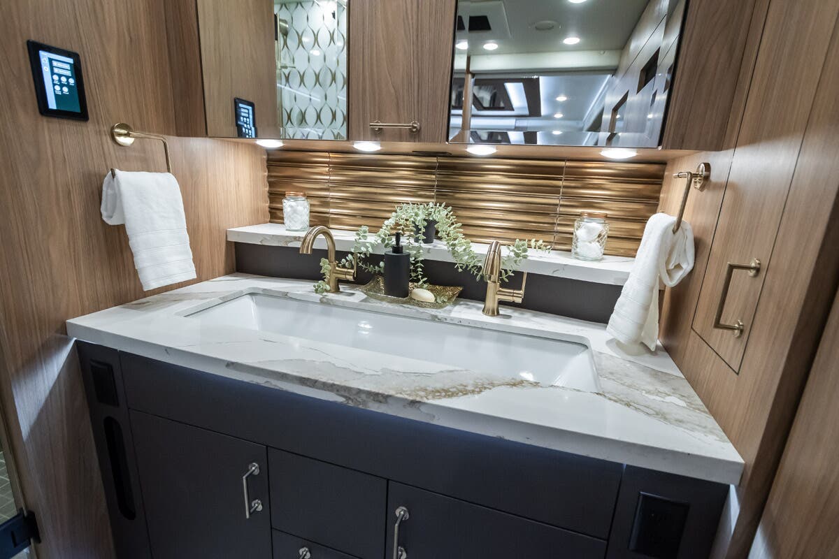 Bus-Stuff.com Class A Rv For Sale