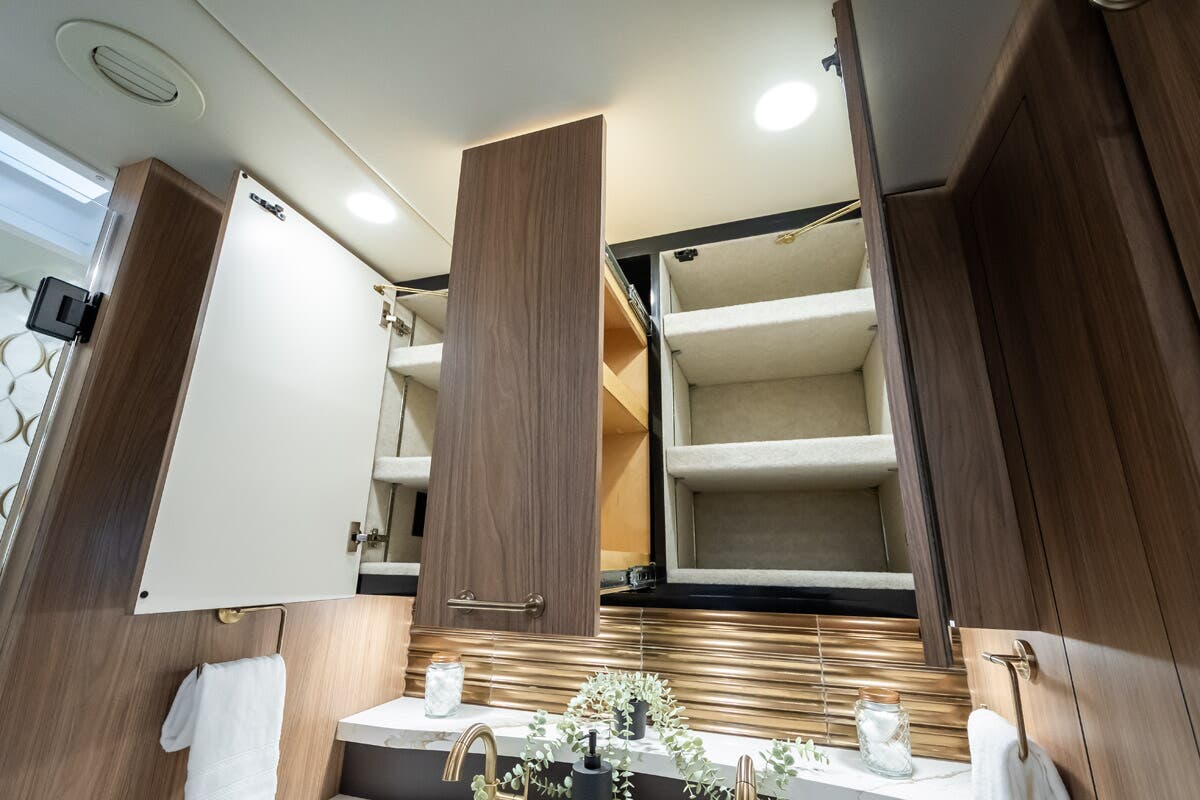 Bus-Stuff.com Class A Rv For Sale