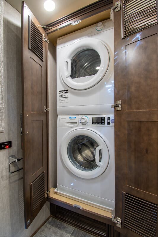 Bus-Stuff.com Class A Rv For Sale