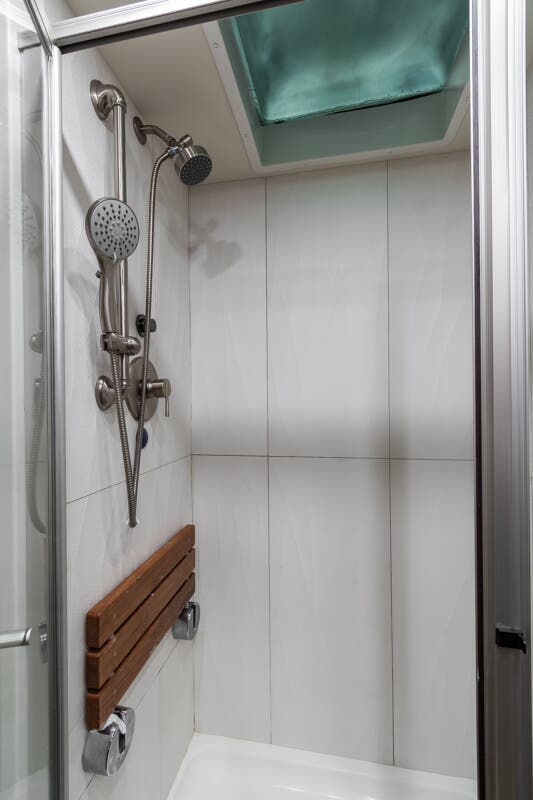 Bus-Stuff.com Class A Rv For Sale