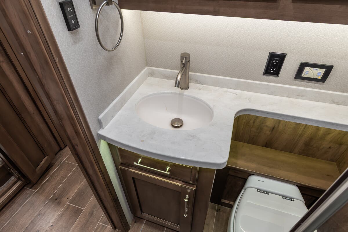 Bus-Stuff.com Class A Rv For Sale