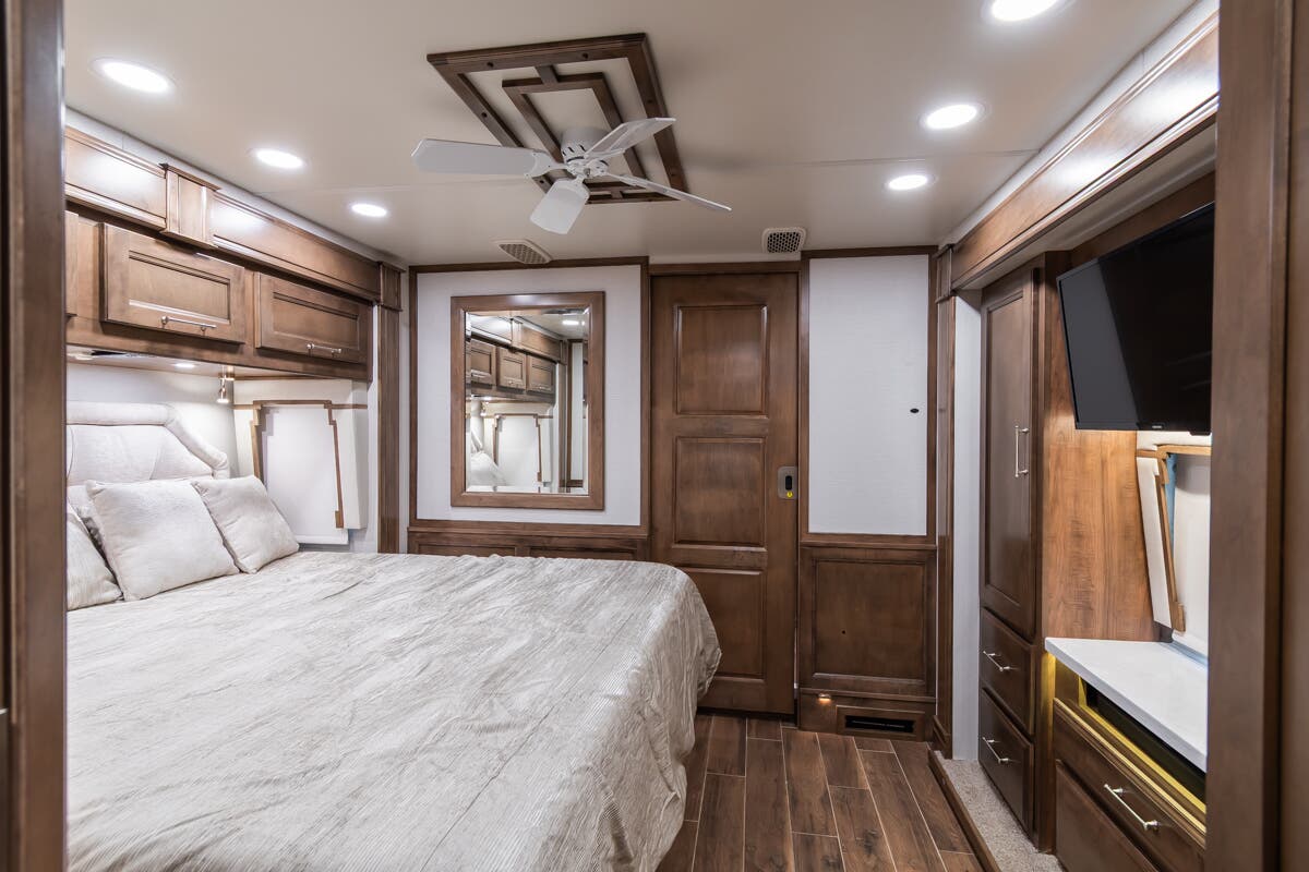 Bus-Stuff.com Class A Rv For Sale