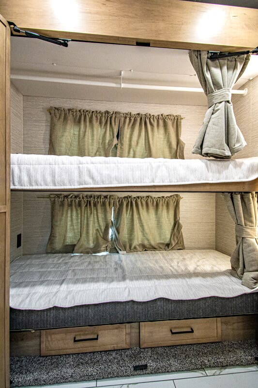 Bus-Stuff.com Class A Rv For Sale