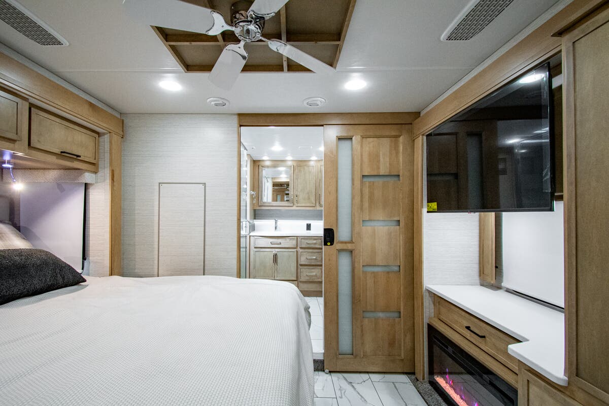 Bus-Stuff.com Class A Rv For Sale