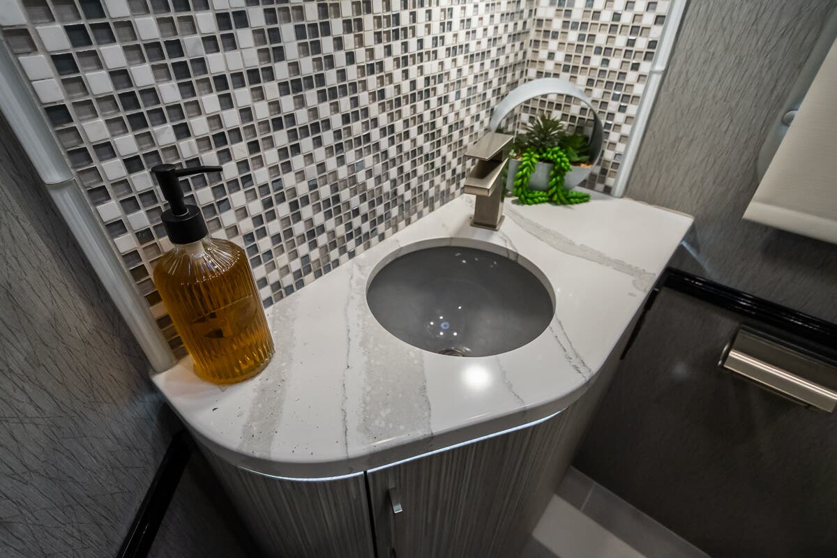 Bus-Stuff.com Class A Rv For Sale