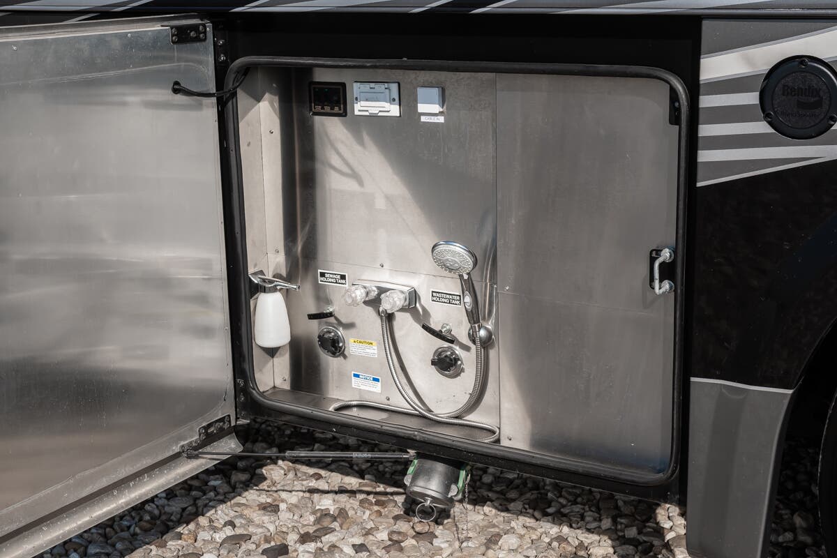 Bus-Stuff.com Class A Rv For Sale