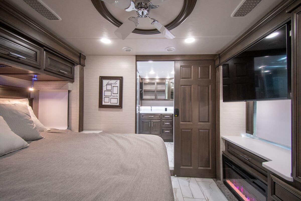 Bus-Stuff.com Class A Rv For Sale