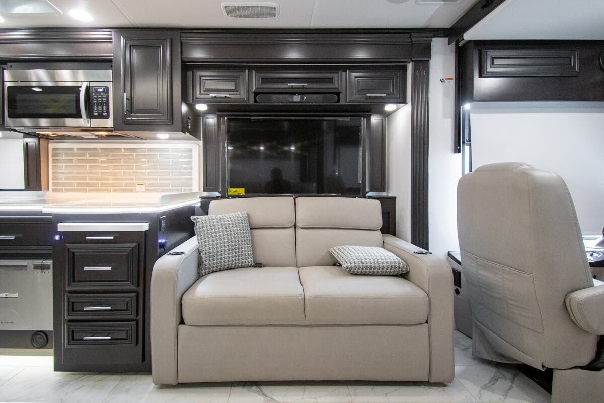 Bus-Stuff.com Class A Rv For Sale