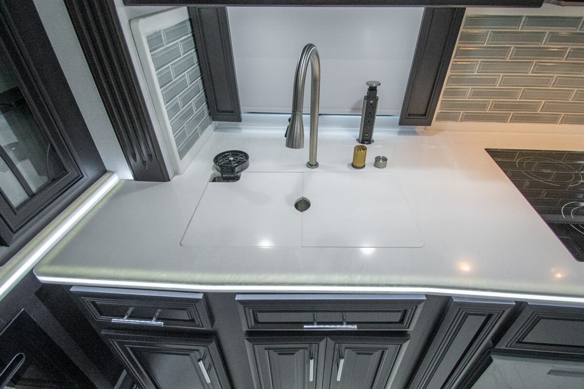 Bus-Stuff.com Class A Rv For Sale