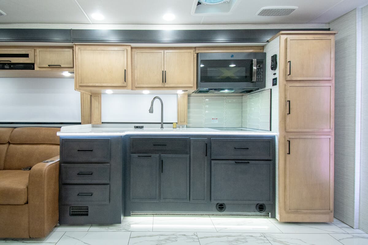 Bus-Stuff.com Class A Rv For Sale