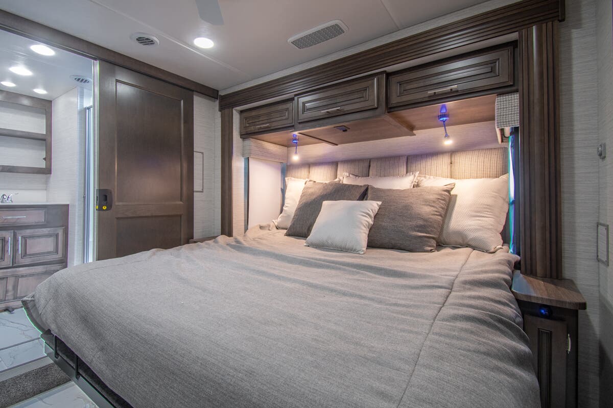 Bus-Stuff.com Class A Rv For Sale