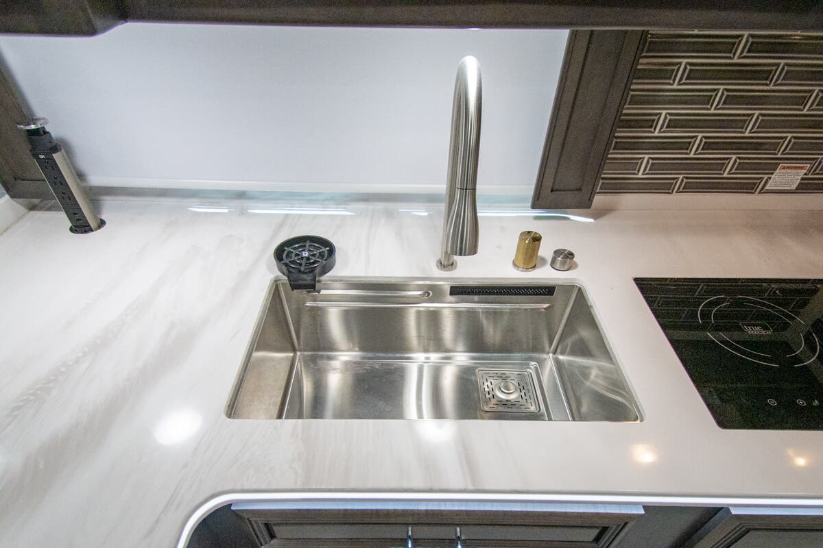 Bus-Stuff.com Class A Rv For Sale