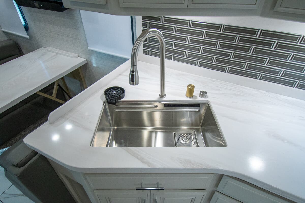 Bus-Stuff.com Class A Rv For Sale