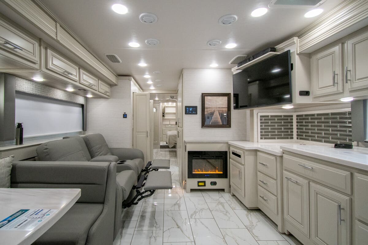Bus-Stuff.com Class A Rv For Sale