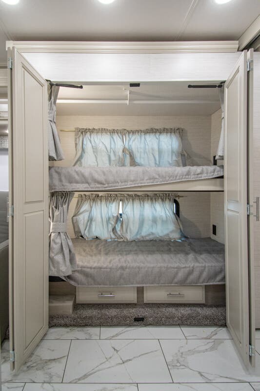 Bus-Stuff.com Class A Rv For Sale