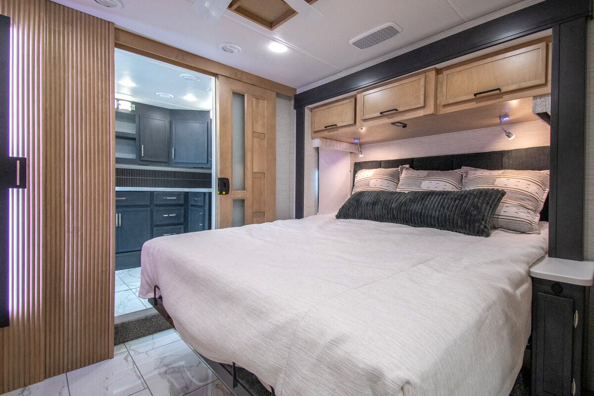 Bus-Stuff.com Class A Rv For Sale
