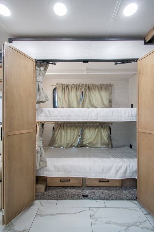 Bus-Stuff.com Class A Rv For Sale