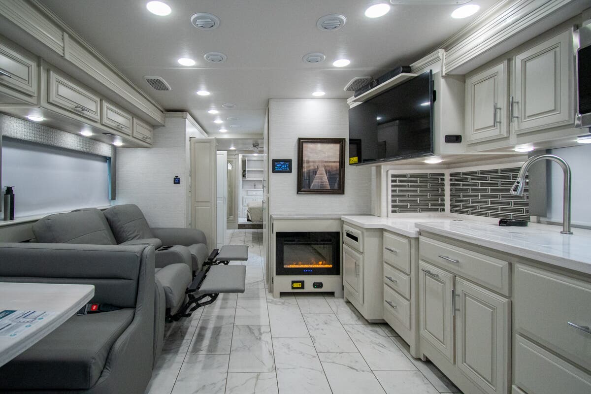 Bus-Stuff.com Class A Rv For Sale