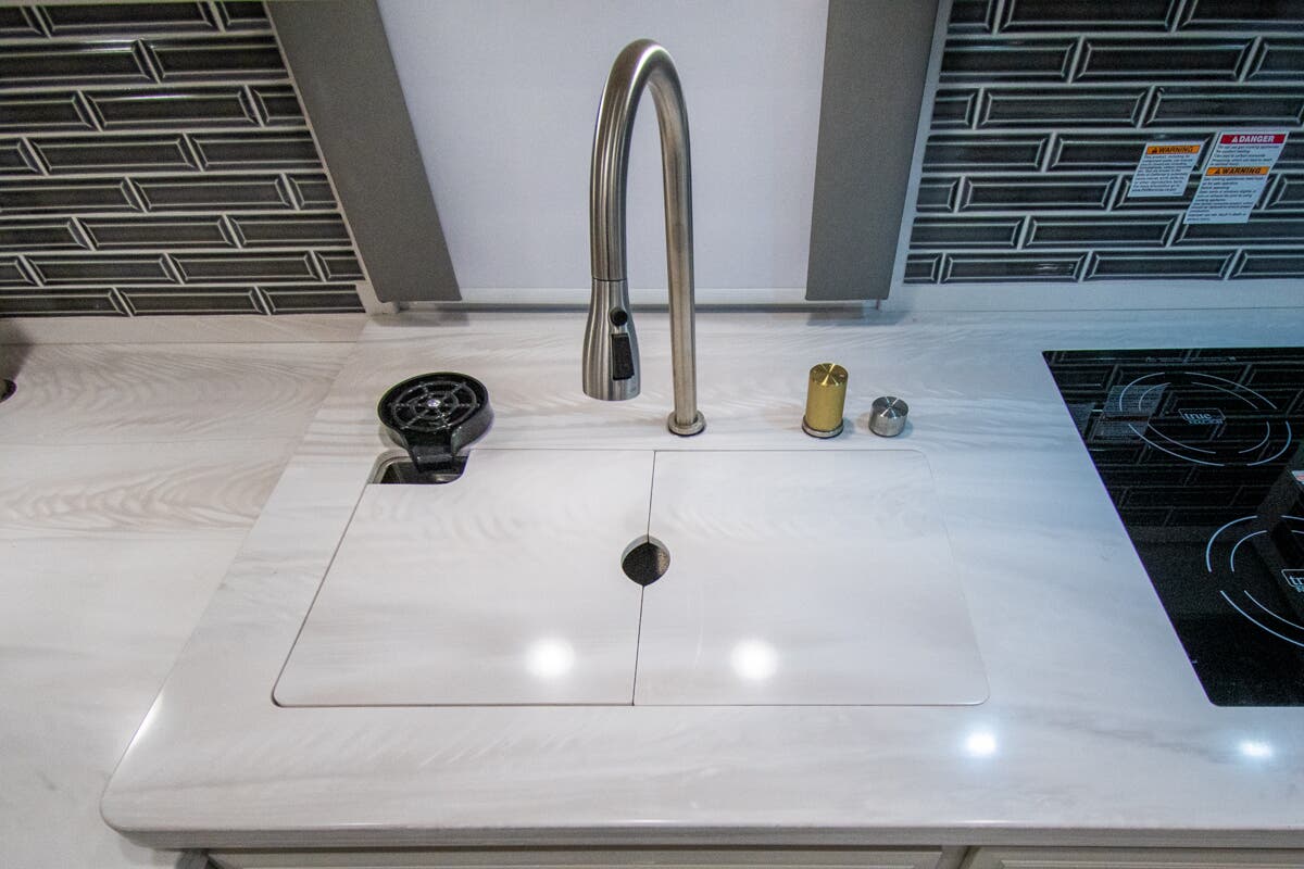 Bus-Stuff.com Class A Rv For Sale