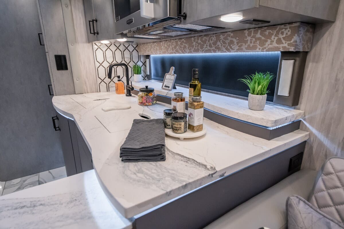 Bus-Stuff.com Class A Rv For Sale