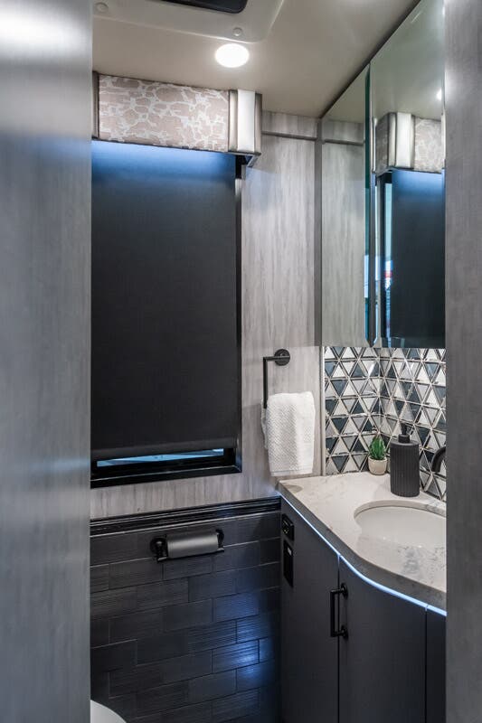 Bus-Stuff.com Class A Rv For Sale