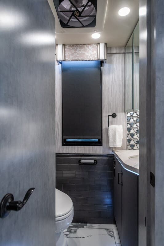 Bus-Stuff.com Class A Rv For Sale