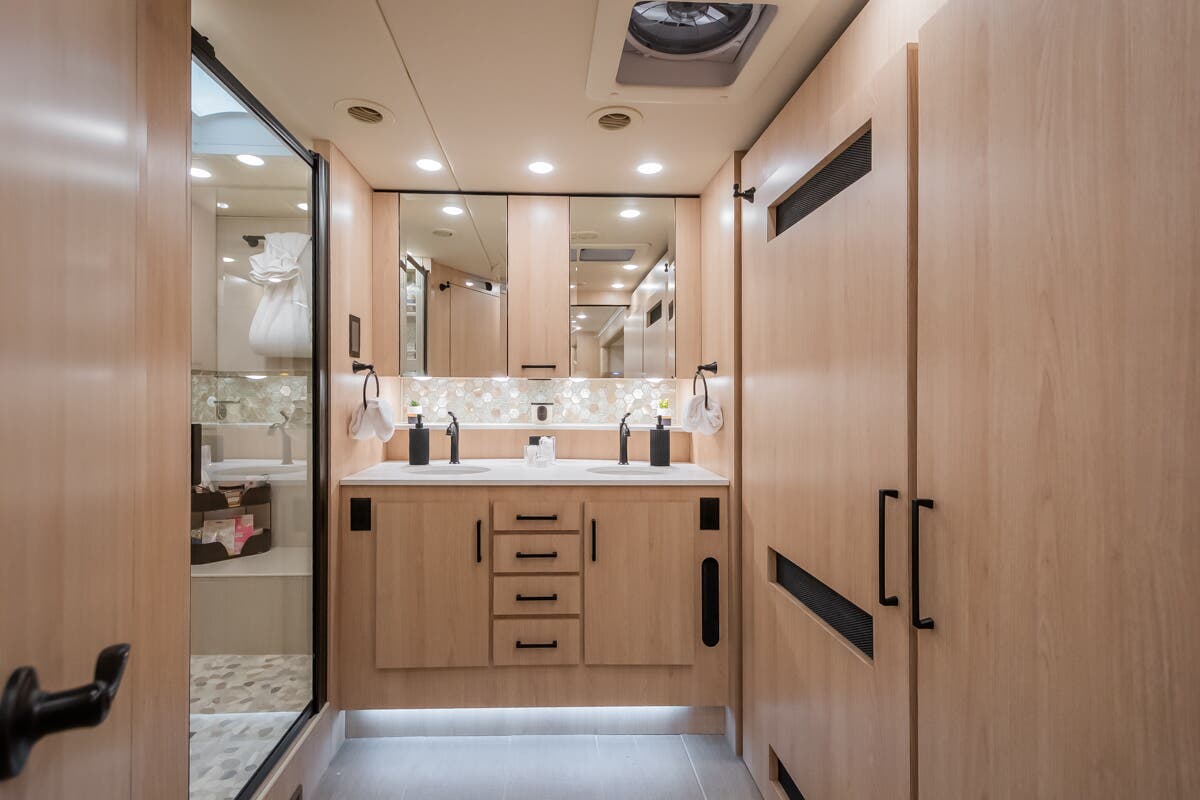 Bus-Stuff.com Class A Rv For Sale