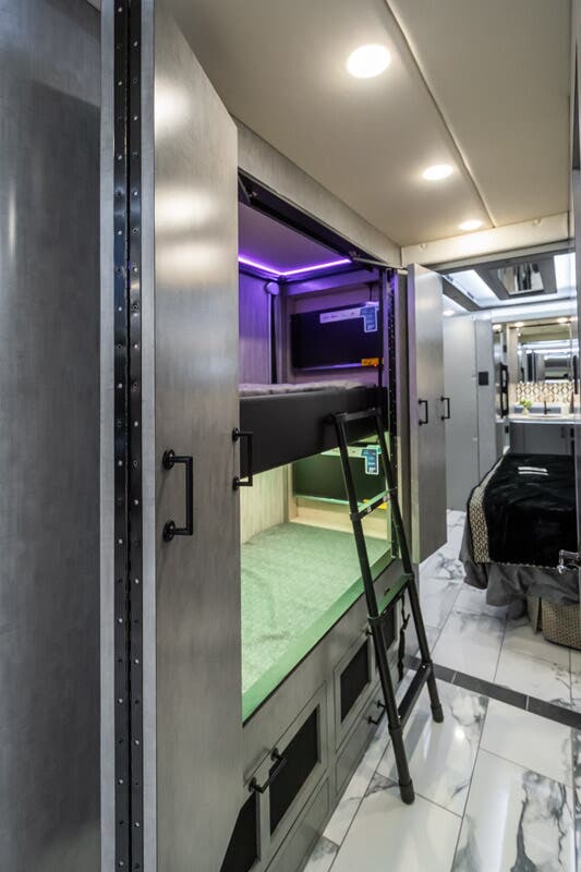 Bus-Stuff.com Class A Rv For Sale