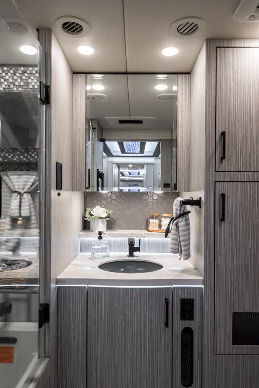 Bus-Stuff.com Class A Rv For Sale