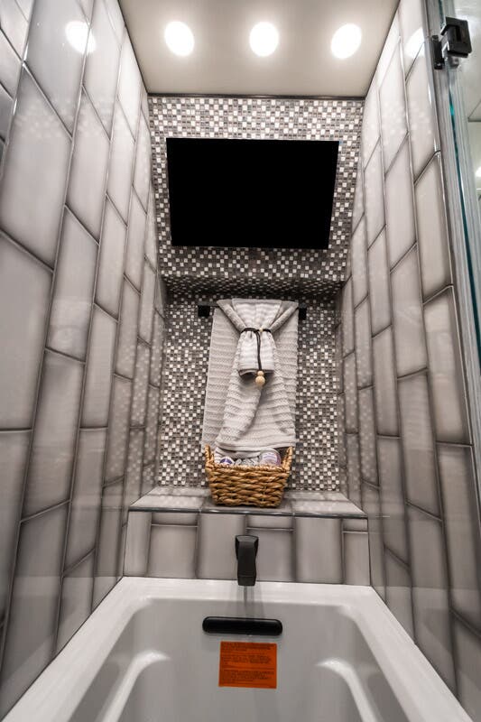 Bus-Stuff.com Class A Rv For Sale