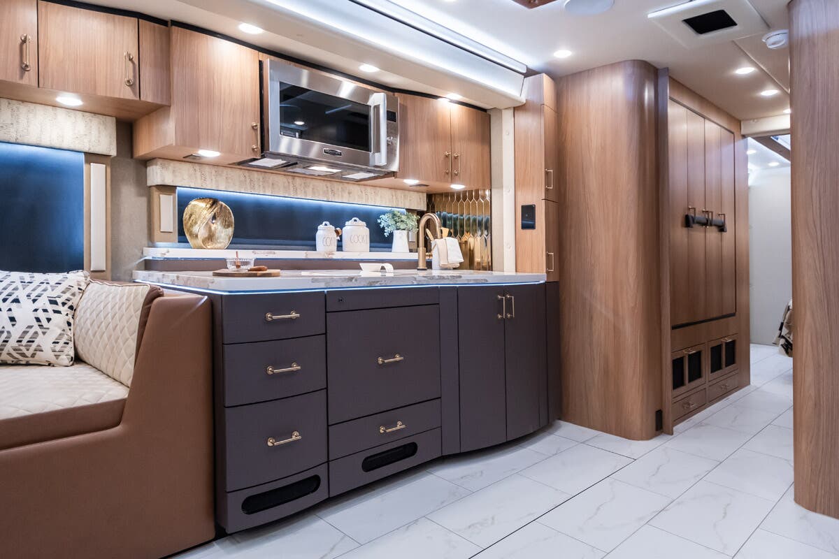 Bus-Stuff.com Class A Rv For Sale