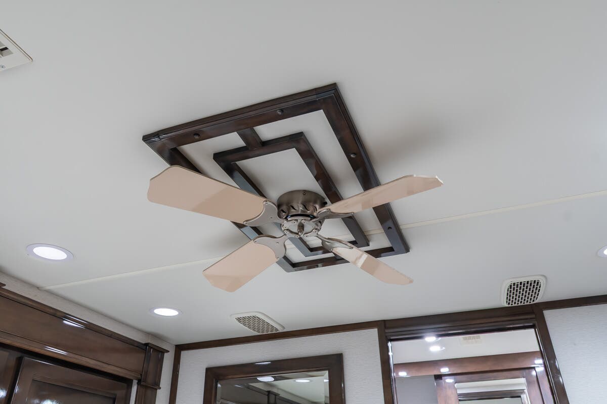 Bus-Stuff.com Class A Rv For Sale